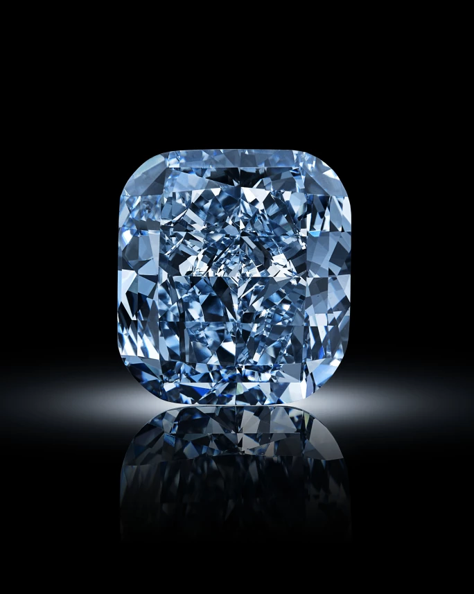 Blue Diamond at Geneva Auction4.
