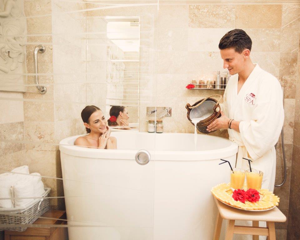Ofuro duo bath at Manor House Spa hotel