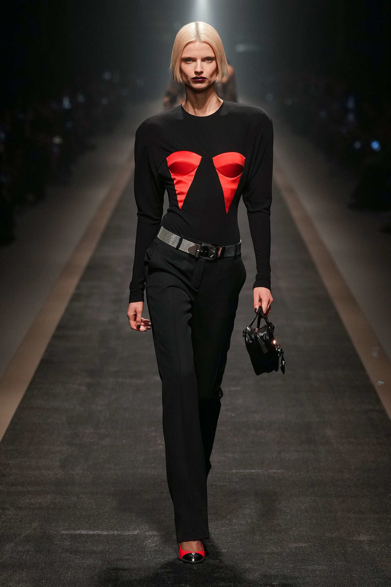 The latest=the Versace2 show