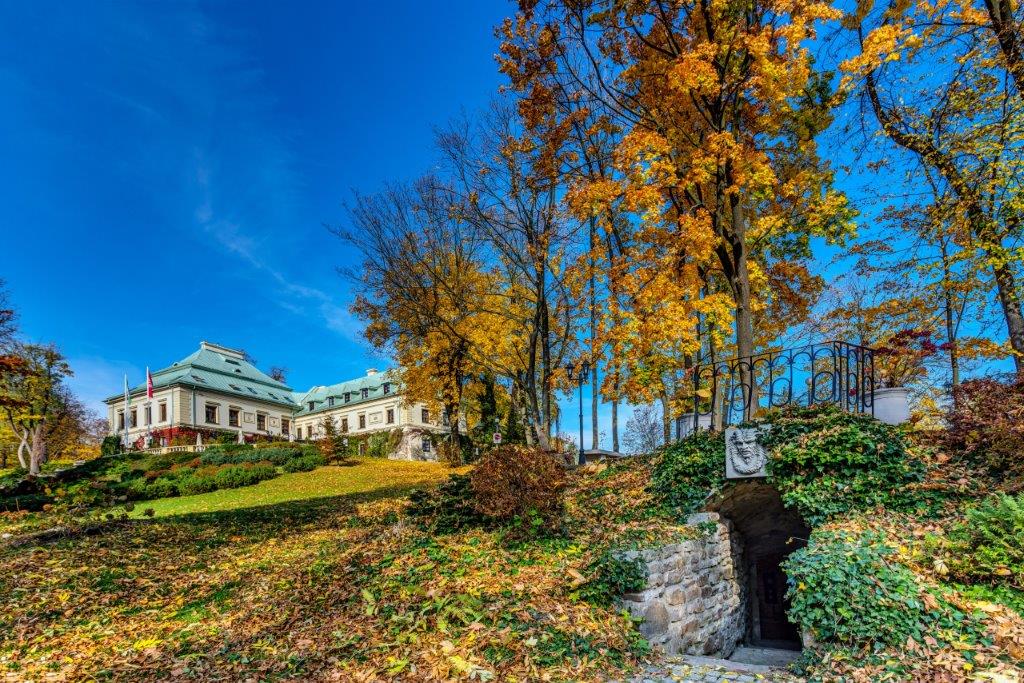 Odrowąż Palace in Autumn