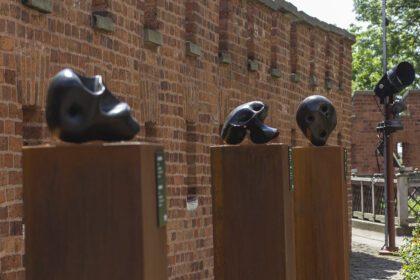 Beksinski sculptures