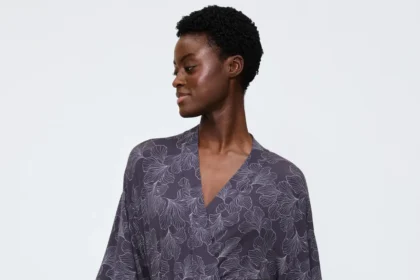 Luxury Women's Bathrobe1