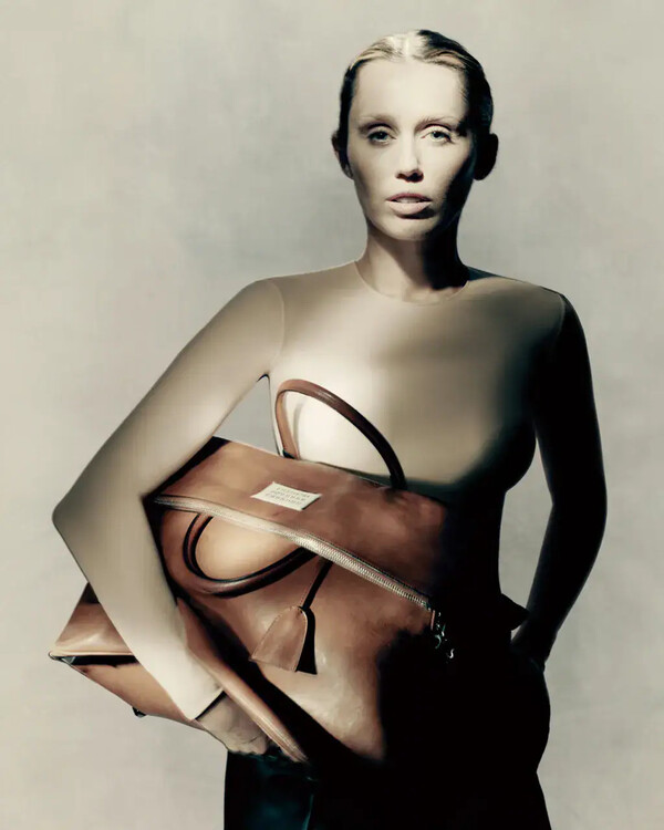 Maison Margiela And Miley Cyrus2