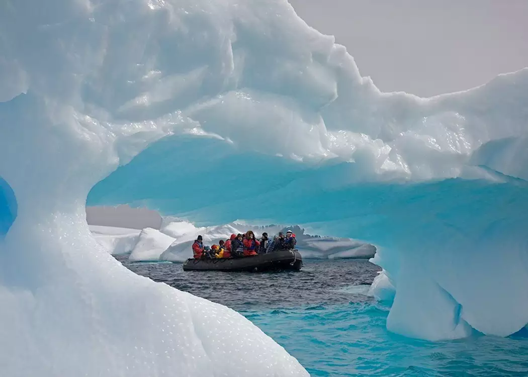 Arctic Luxury Journey