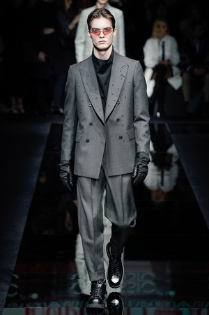 Trendy Men's Suits Top 10 Brands=armani2