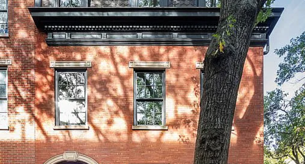 Amy Schumer Sells Her House