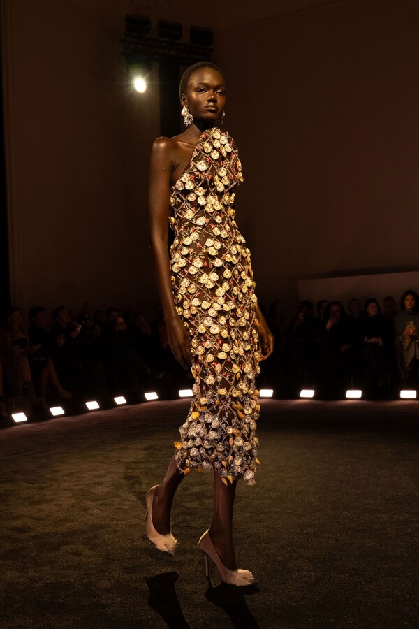 Schiaparelli Spring 2026 Agony And Ecstasy Haute Couture Like Living Art3