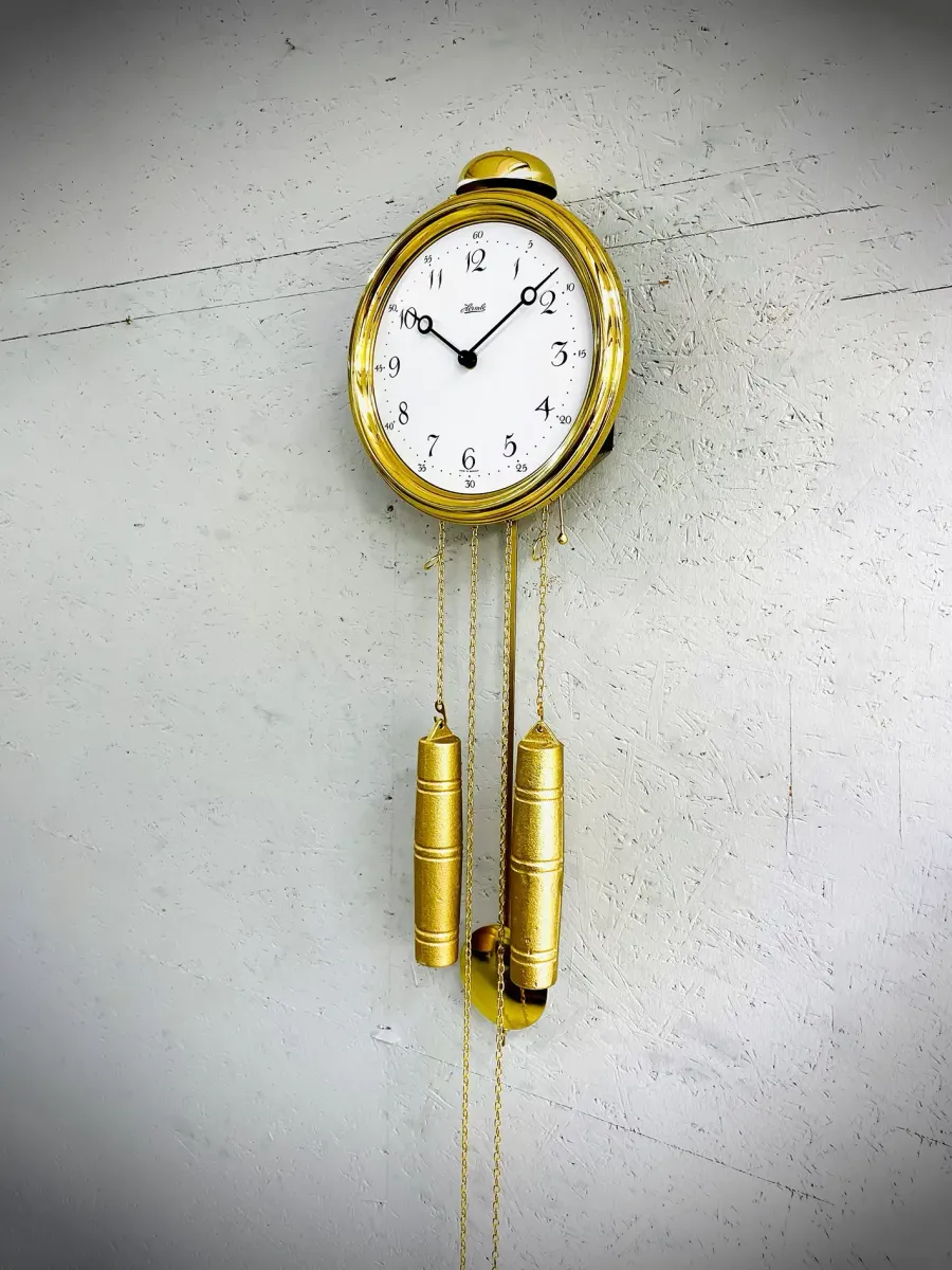 Best Wall Clock Brands12