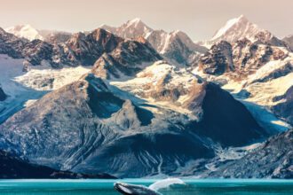 Luxury Cruise Along the Glacier Route1