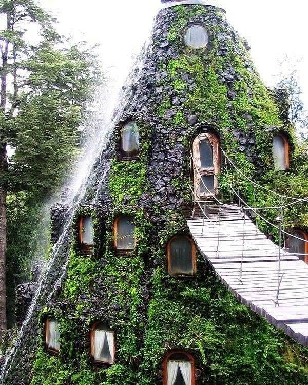Top 5 Strangest Hotels in the World